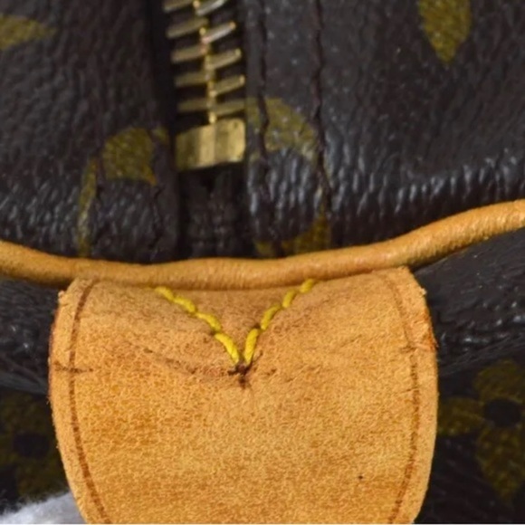 Authentic Louis Vuitton Keepall 55  Gorgeous Travel Bag Great Vintage Bag - Picture 7 of 16